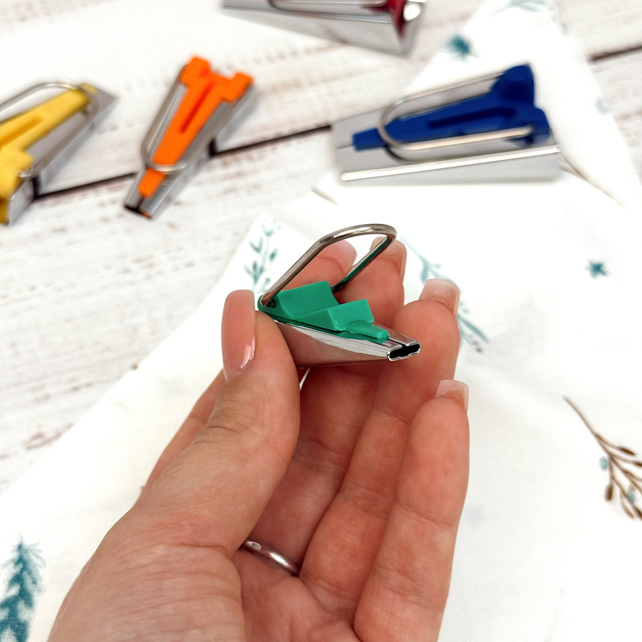 Бандформер 6 мм - пристрій для формування косої бейки