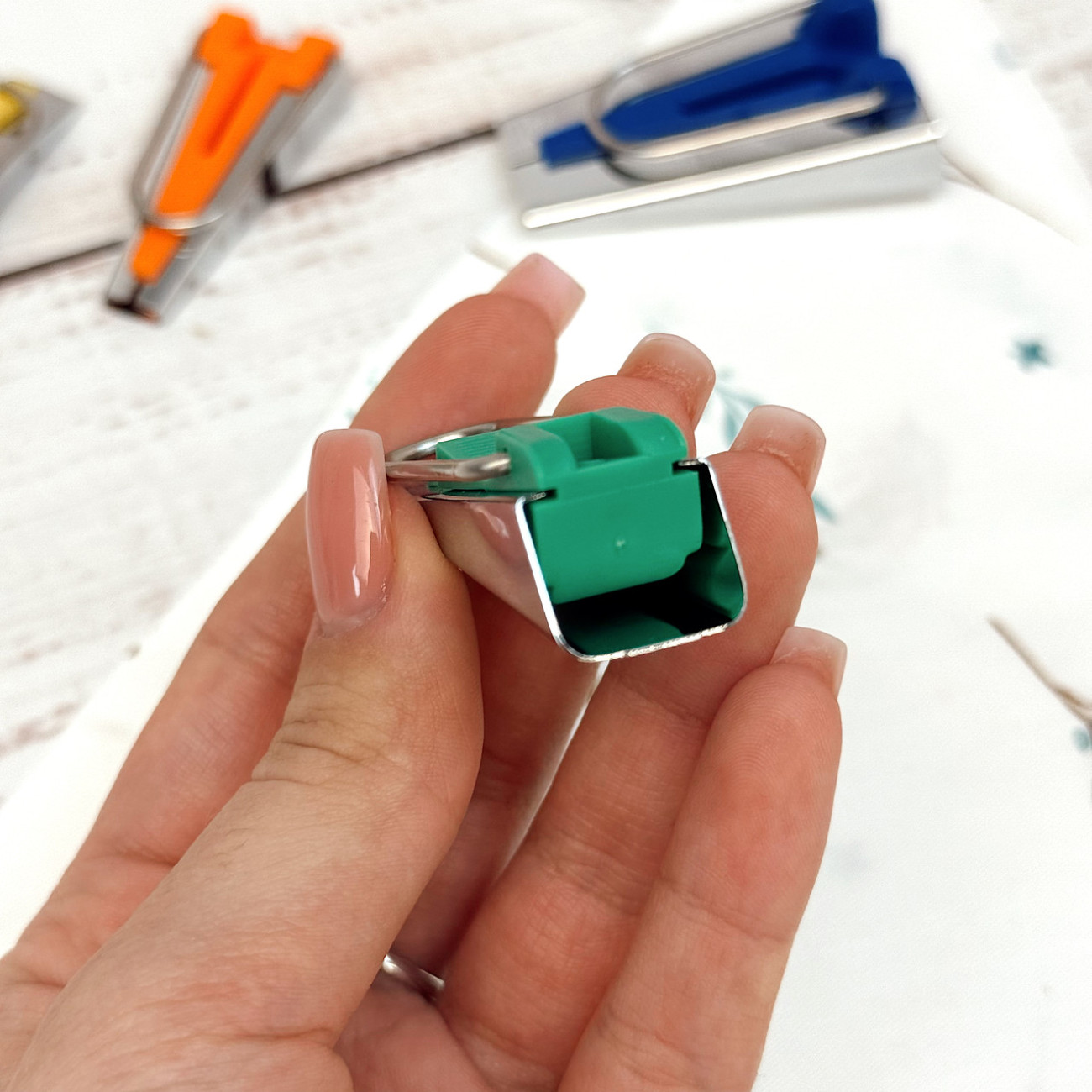 Бандформер 6 мм - пристрій для формування косої бейки