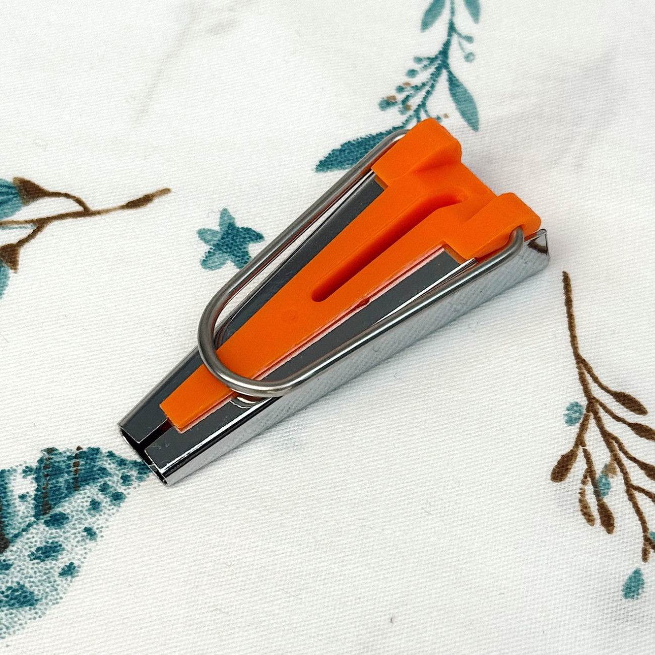 Бандформер 9 мм - пристрій для формування косої бейки