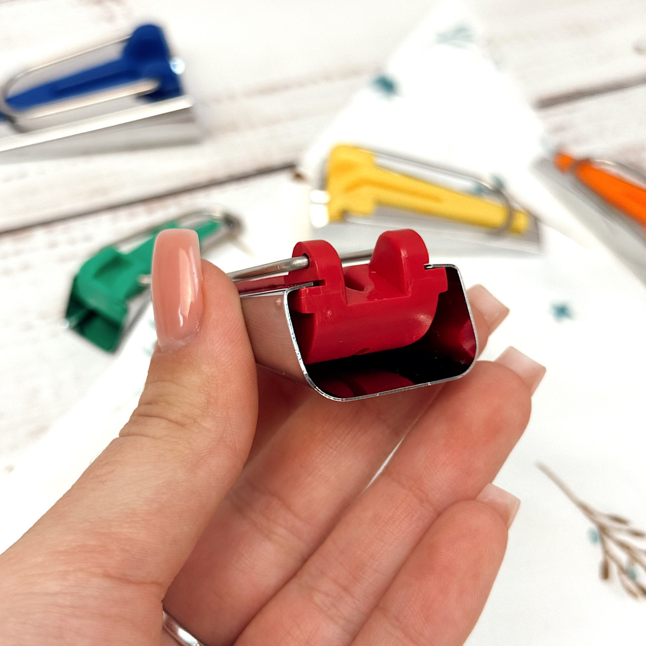 Бандформер 18 мм - пристрій для формування косої бейки