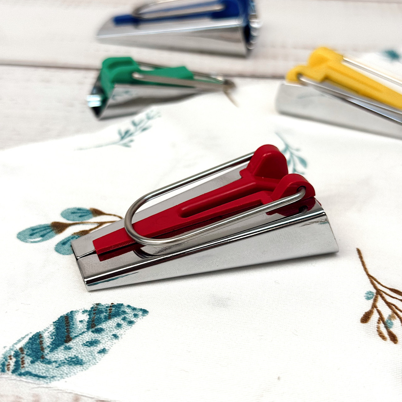 Бандформер 18 мм - пристрій для формування косої бейки