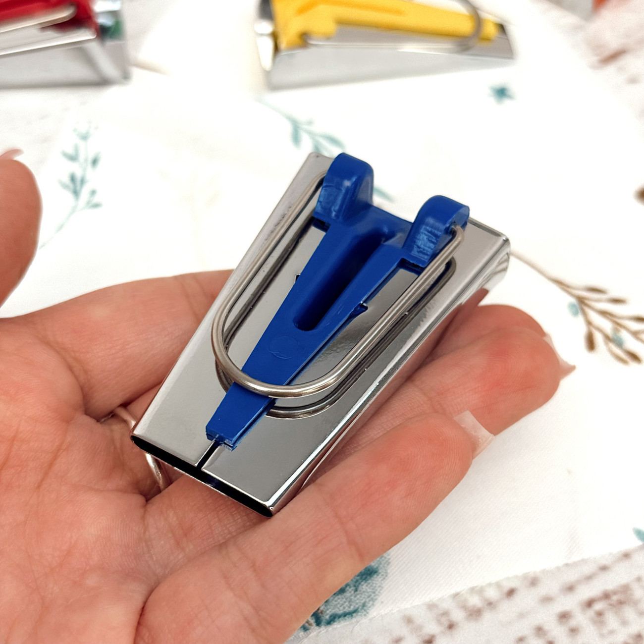 Бандформер 25 мм - пристрій для формування косої бейки