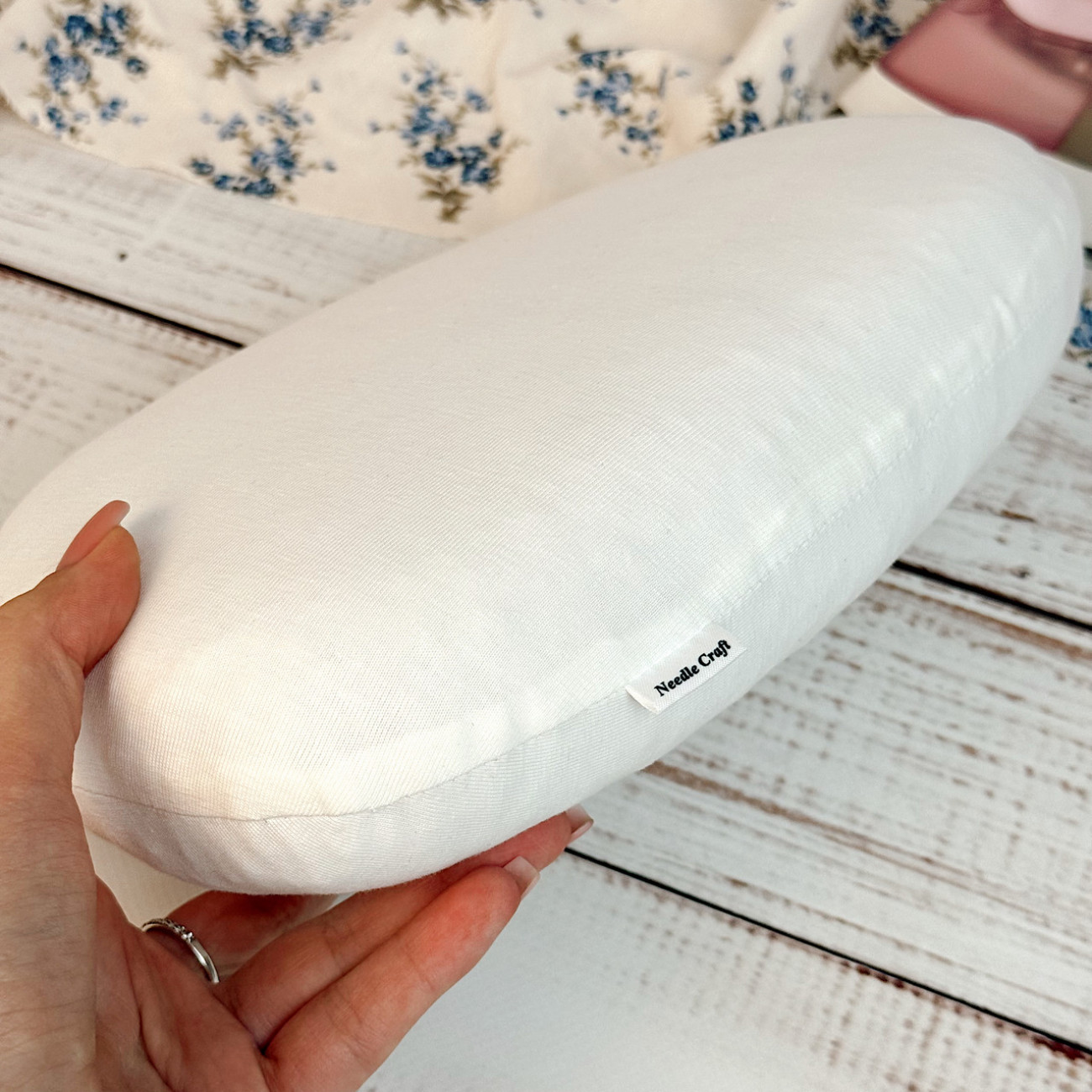 Кравецька подушечка для ВТО Needle Craft Овальна Молочна
