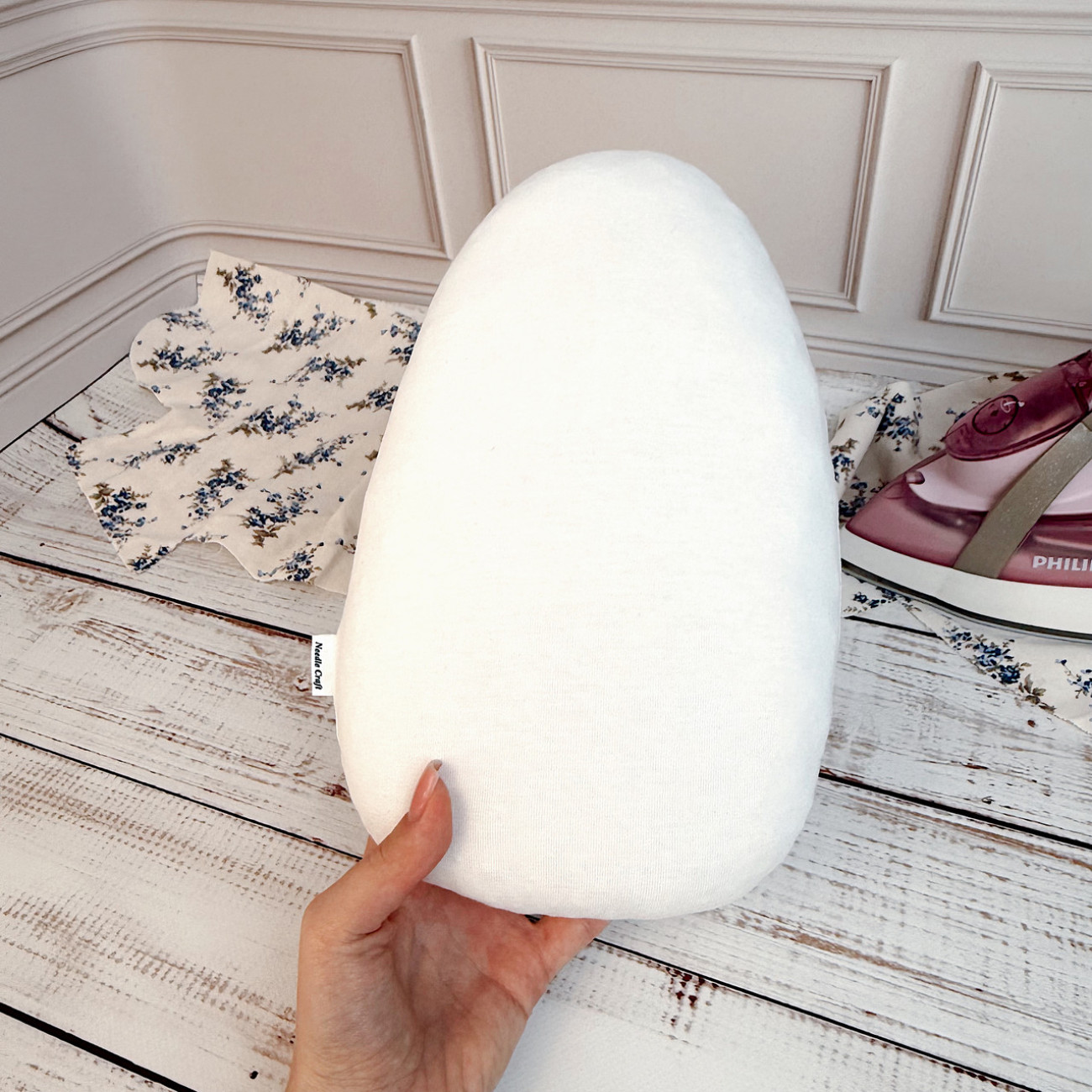 Кравецька подушечка для ВТО Needle Craft Овальна Молочна