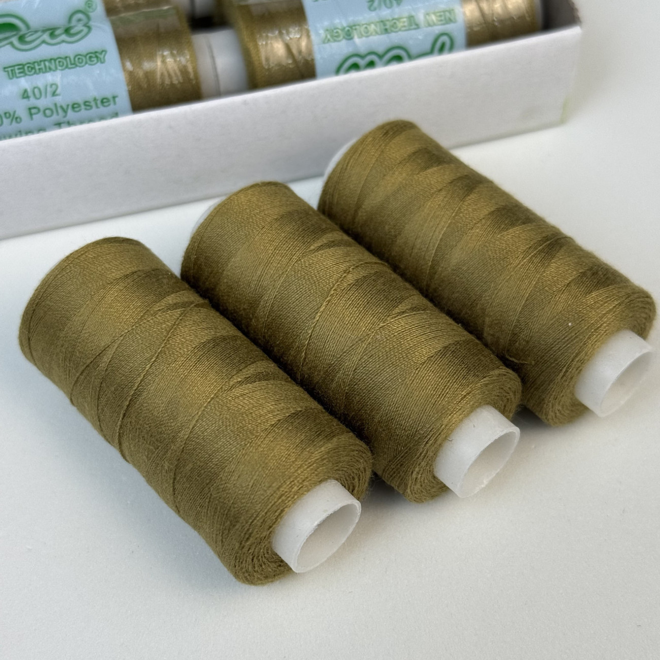 Нитки для шиття Peri 100% поліестер, 40/2, 400Y (№088)