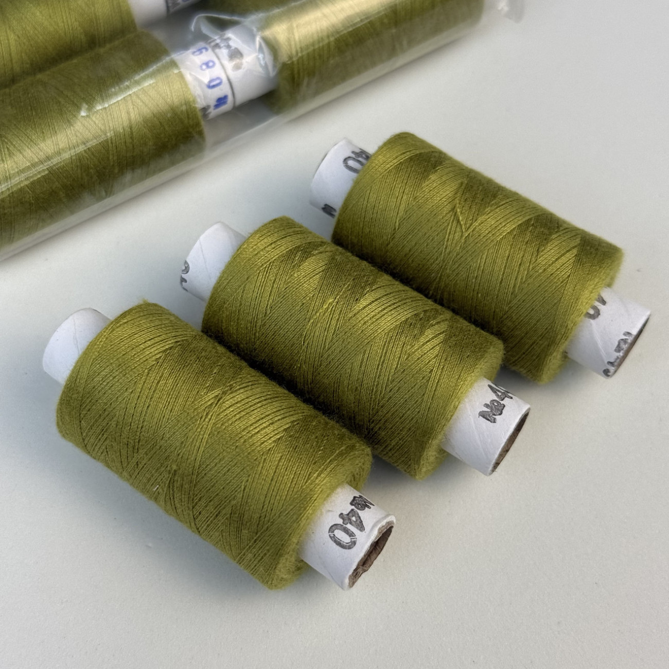 Нитки для шиття Peri 100% поліестер, 40/2, 400Y (№089)