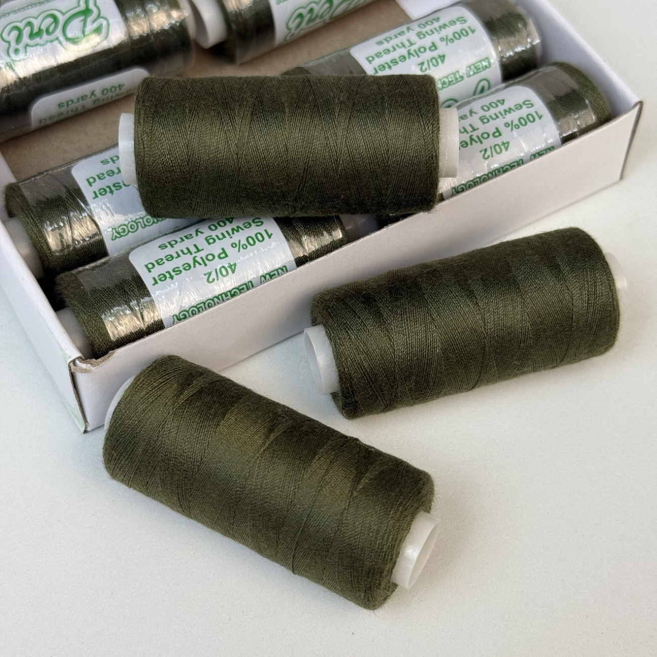 Нитки для шиття Peri 100% поліестер, 40/2, 400Y (№092)