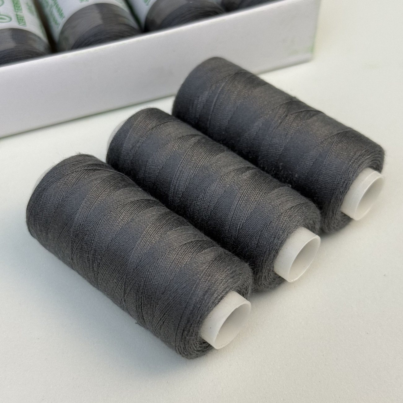 Нитки для шиття Peri 100% поліестер, 40/2, 400Y (№116)