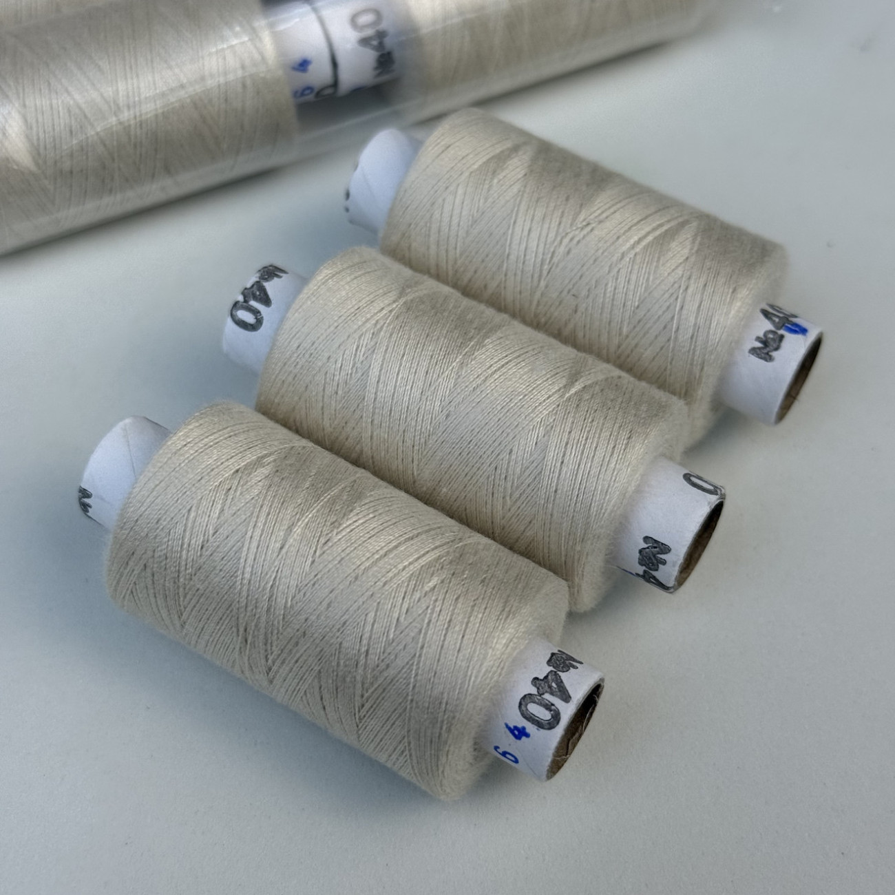 Нитки для шиття Peri 100% поліестер, 40/2, 400Y (№164)