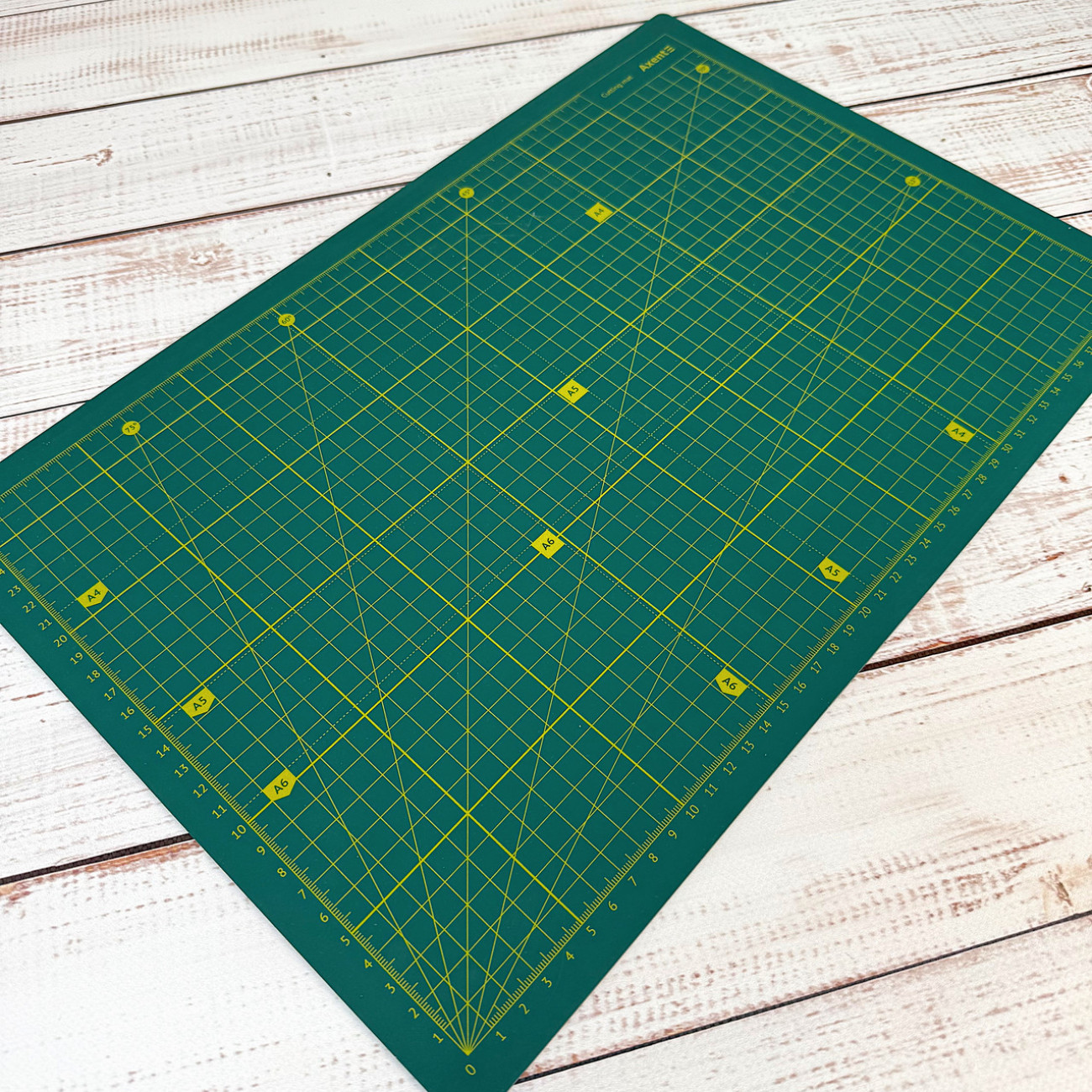 Килимок для крою самовирівнювальний 3-шаровий А3 (45×30 см) Axent