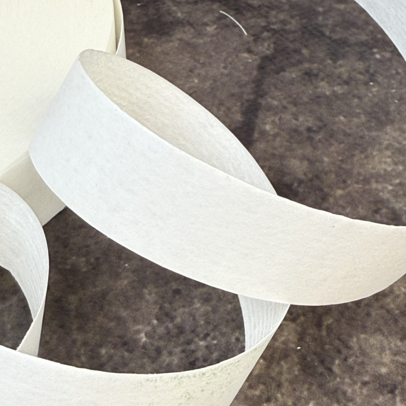 Павутинка клейова на папері 20 мм, моток 100 м, біла