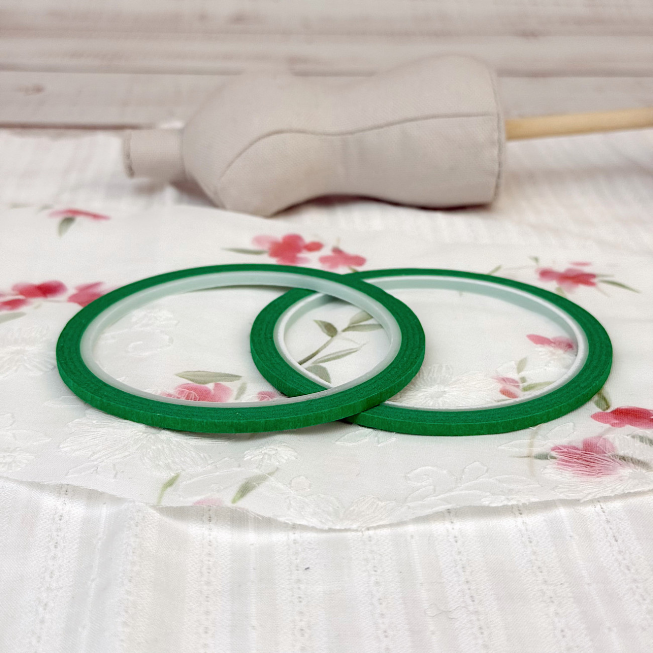 Самоклеюча стрічка для розмітки манекенів (зелена)