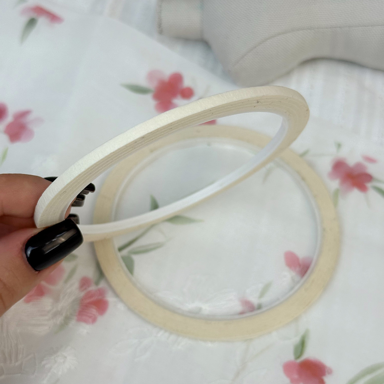 Самоклеюча стрічка для розмітки манекенів (біла)