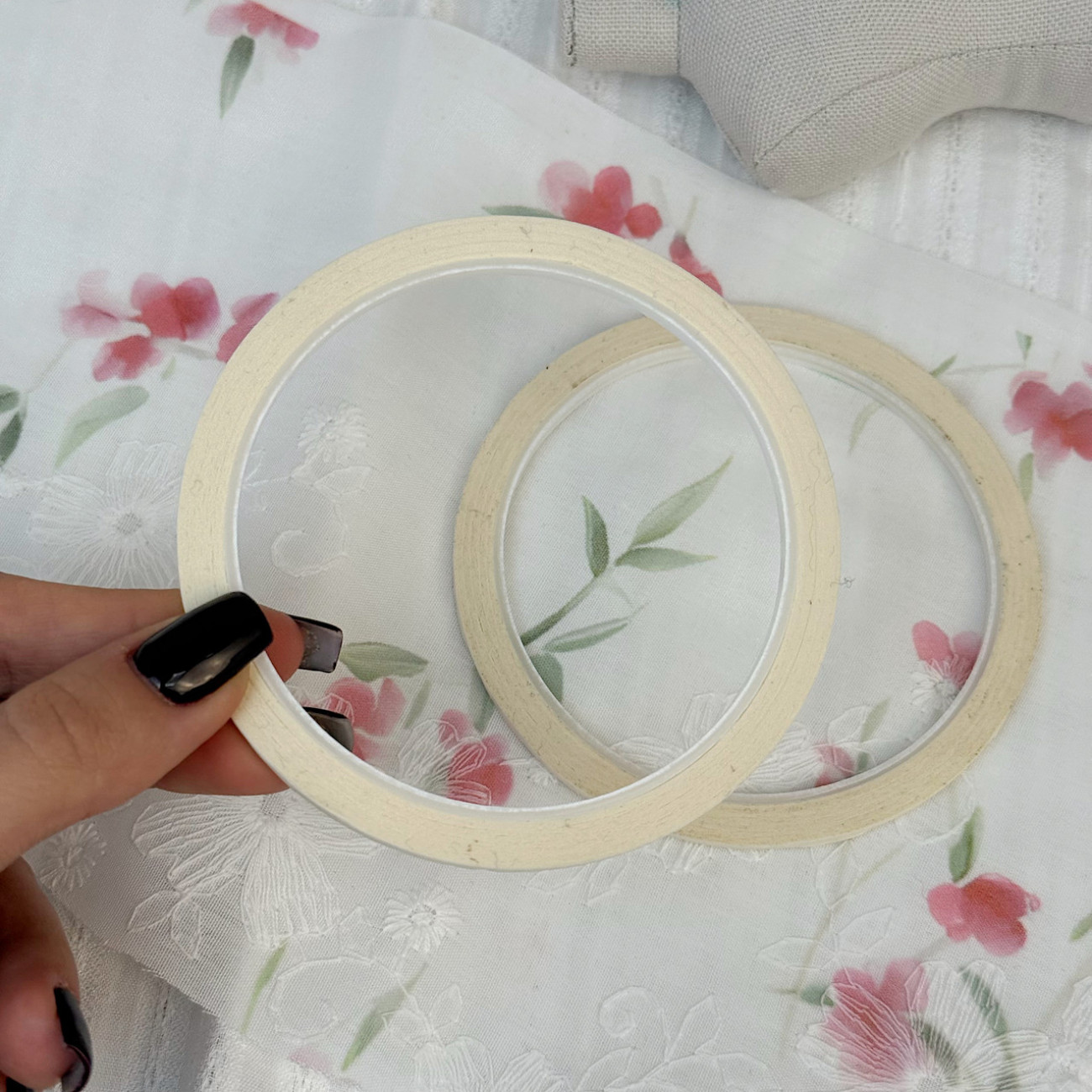 Самоклеюча стрічка для розмітки манекенів (біла)