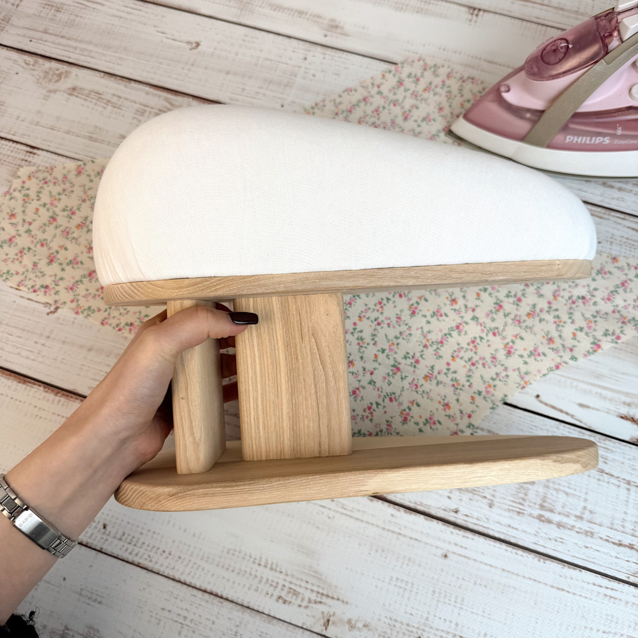 Кравецька колодка для ВТО Needle Craft Крапля на підставці Молочна