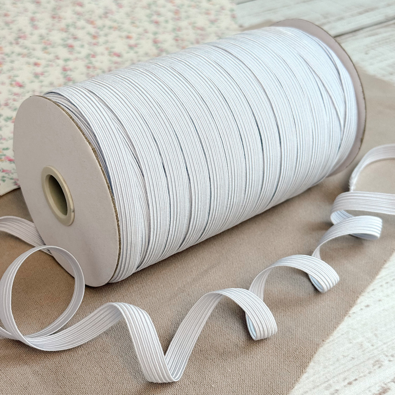 Резинка для білизни 1 см біла - еластична стрічка для шиття одягу