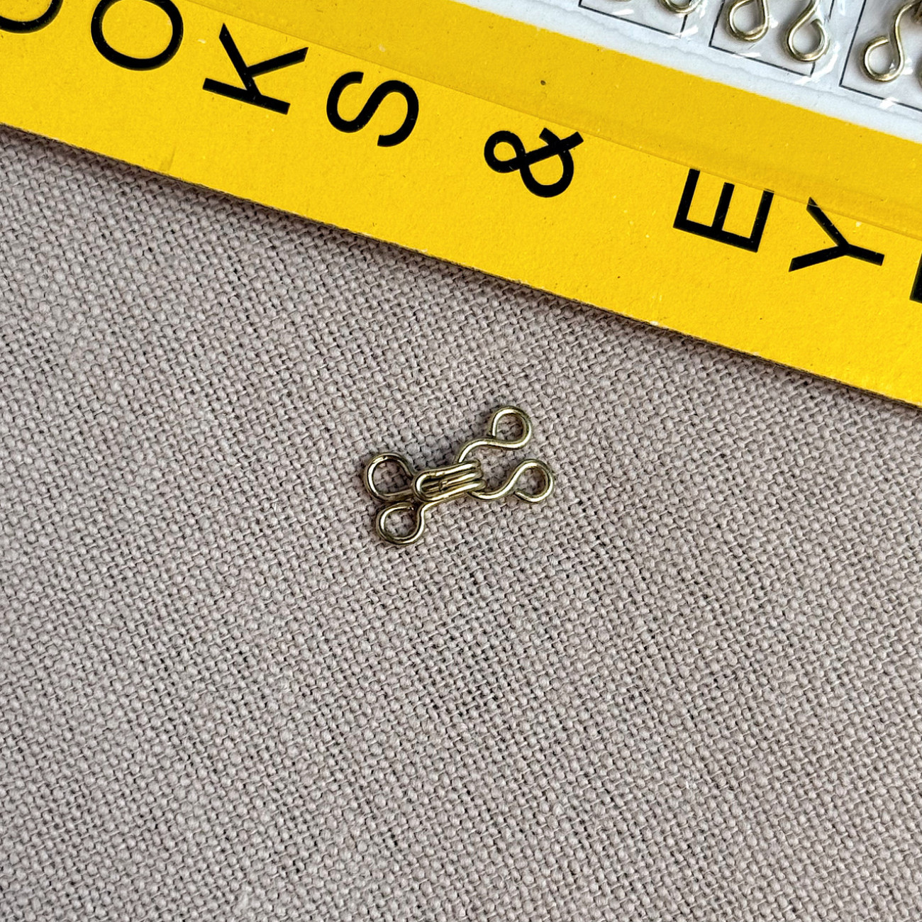 Гачок - петля №0 золото для одягу та білизни