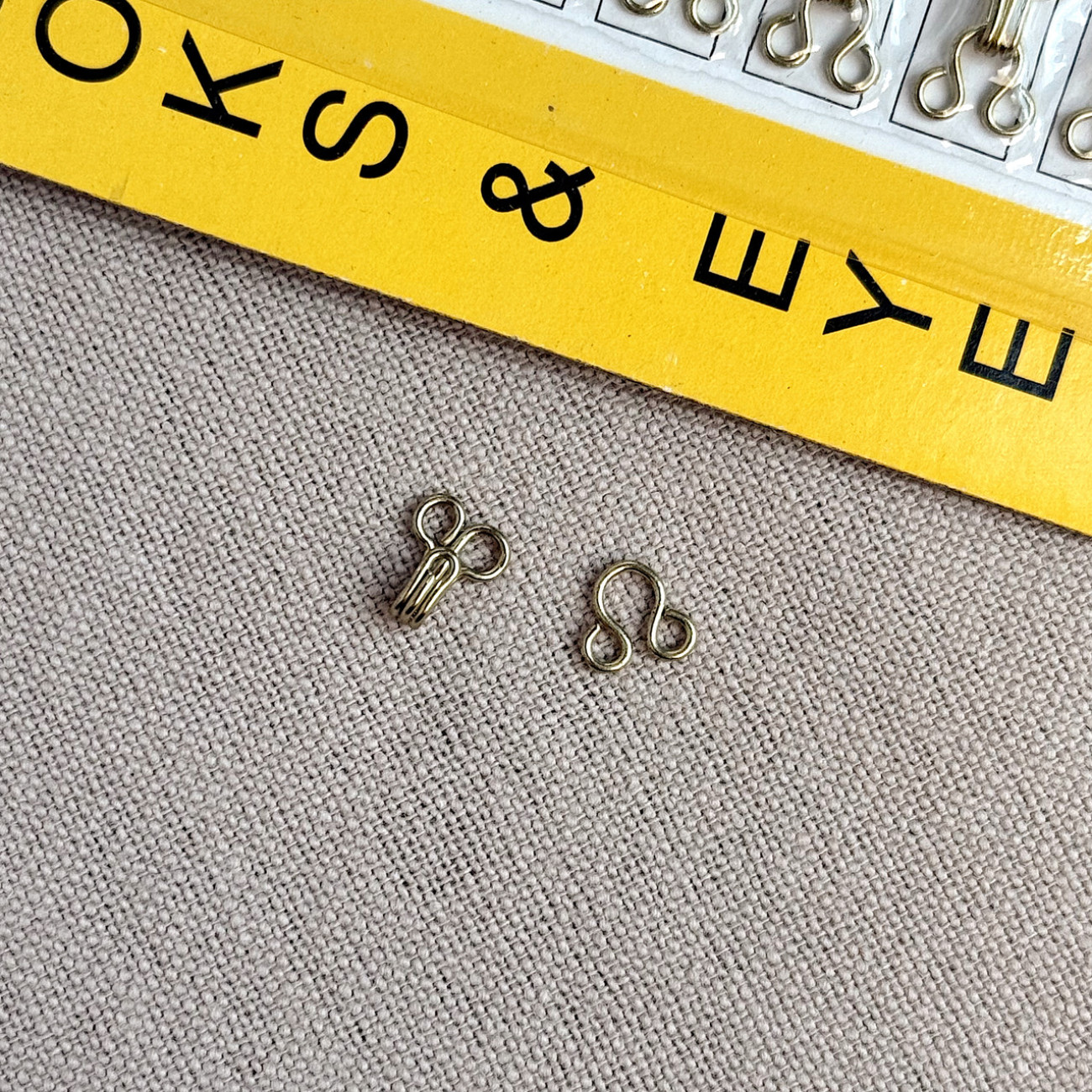 Гачок - петля №0 золото для одягу та білизни