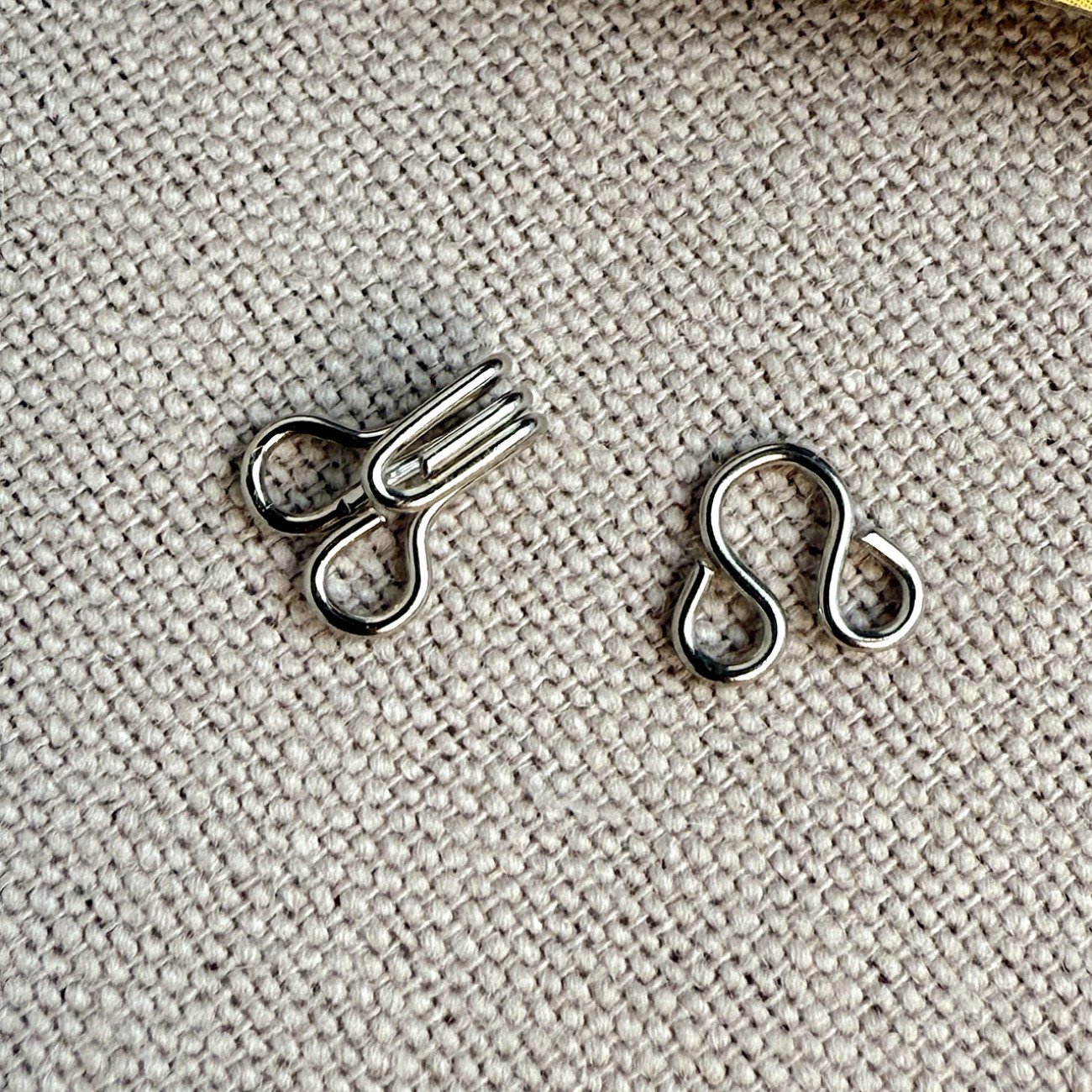 Гачок - петля №1 срібло для одягу та білизни