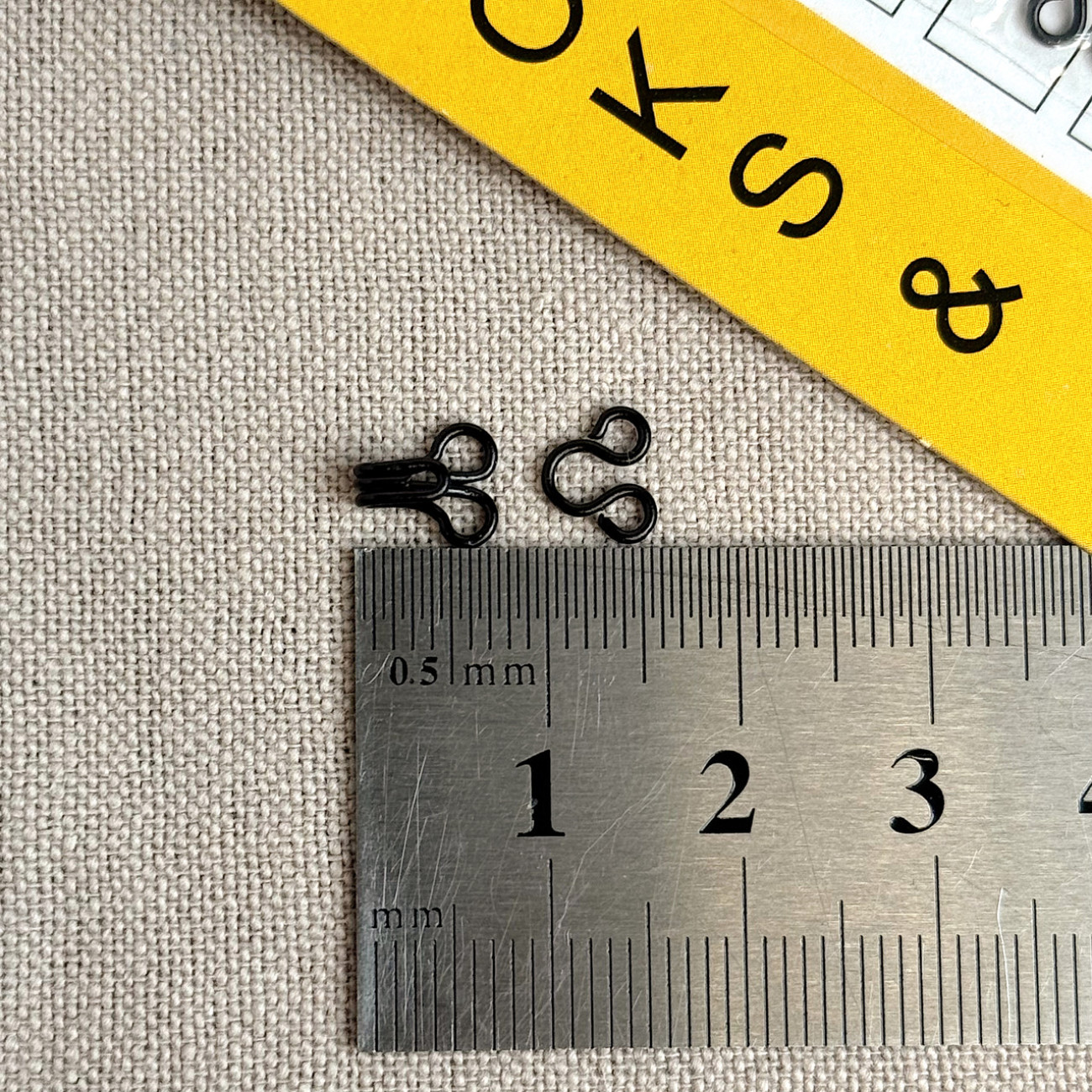 Гачок - петля №0 чорний для одягу та білизни