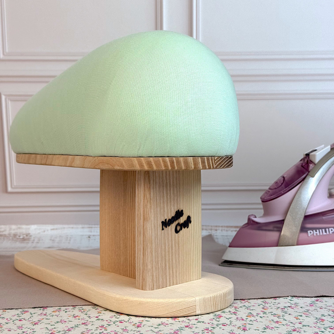 Кравецька колодка для ВТО Needle Craft Крапля на підставці Зелена