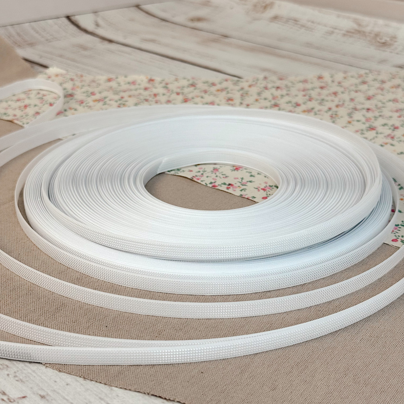 Регілін жорсткий 8 мм, білий