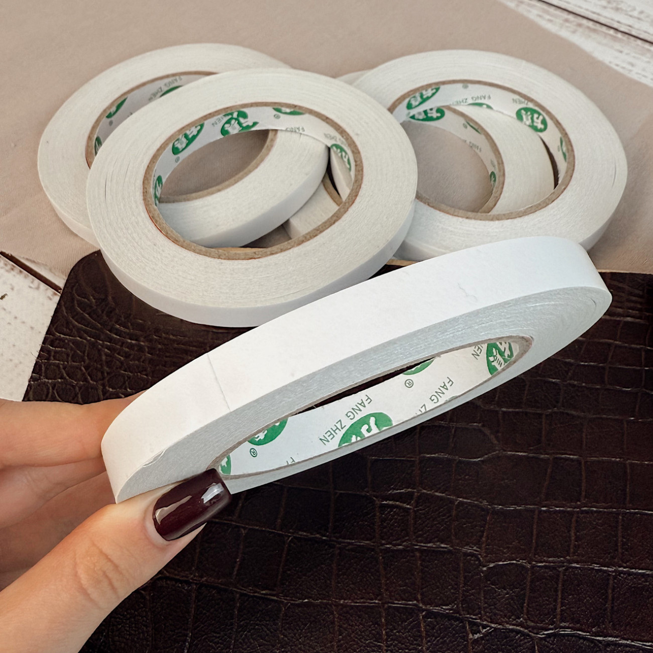 Двосторонній скотч для шкіри 12 мм