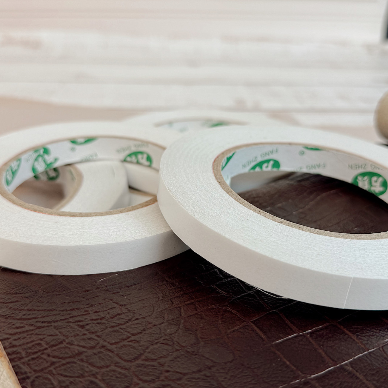 Двосторонній скотч для шкіри 12 мм