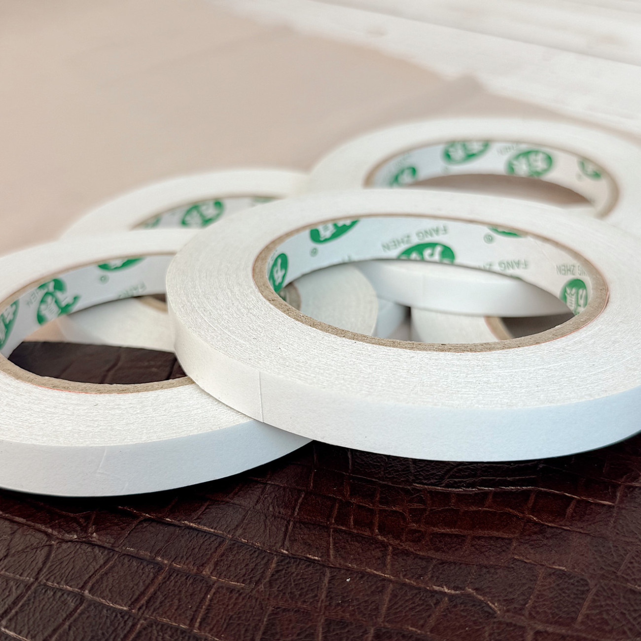 Двосторонній скотч для шкіри 12 мм