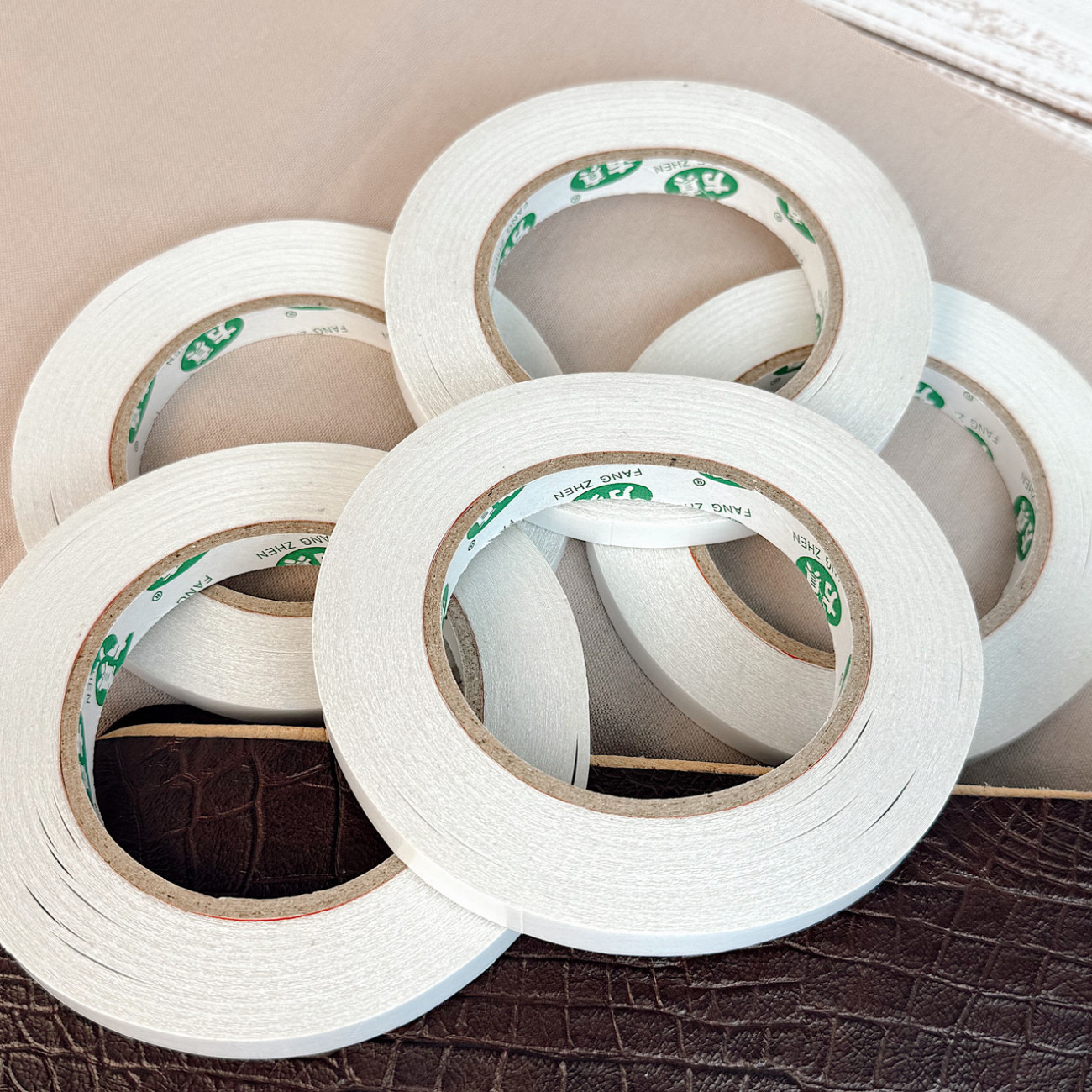 Двосторонній скотч для шкіри 12 мм