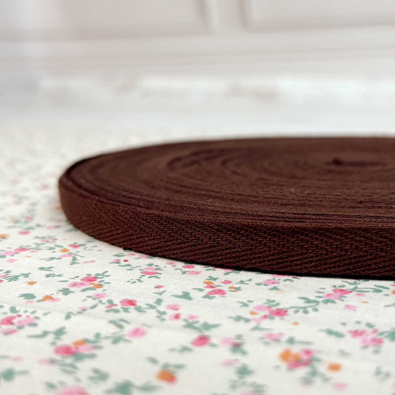 Тасьма кіперна 1 см, коричнева