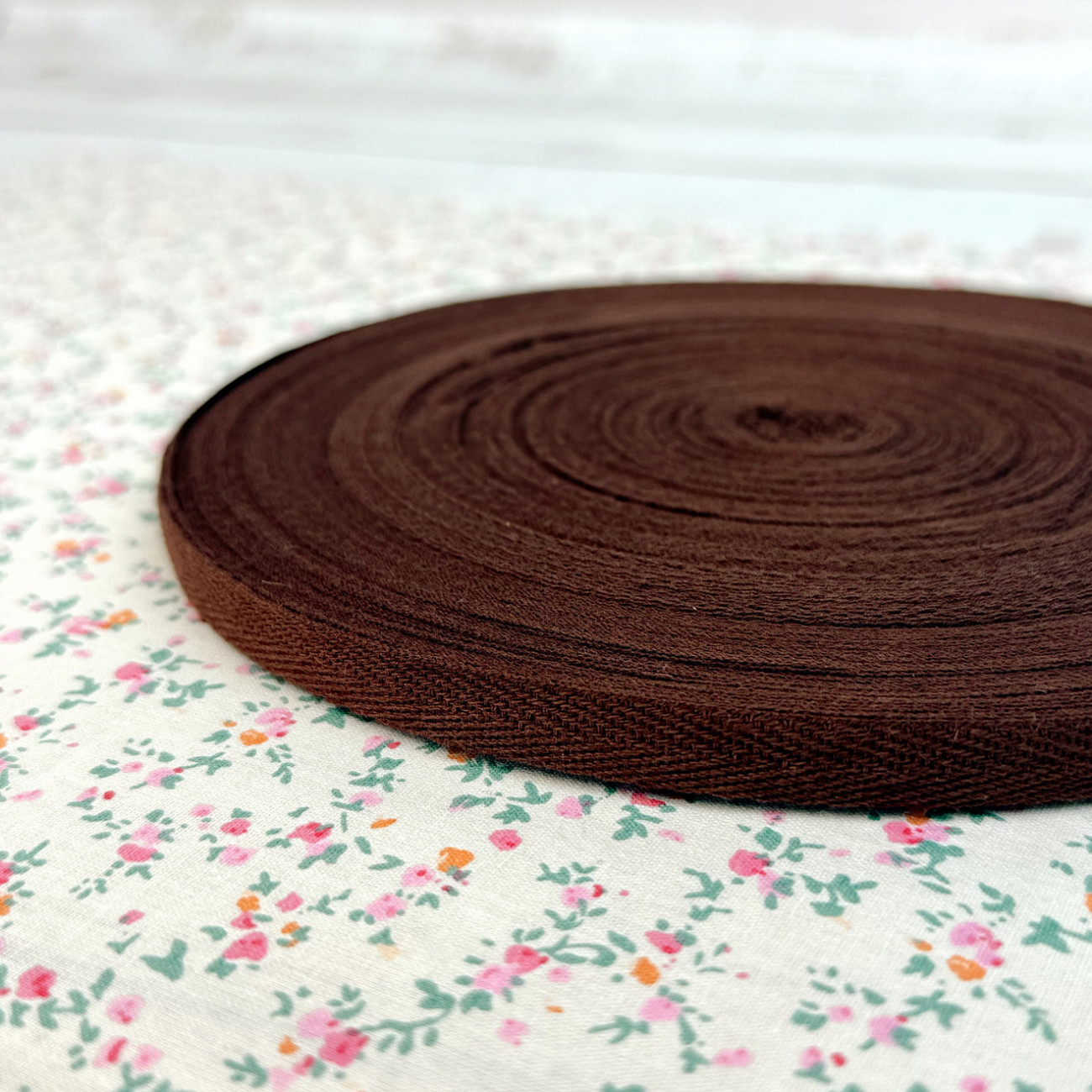 Тасьма кіперна 1 см, коричнева