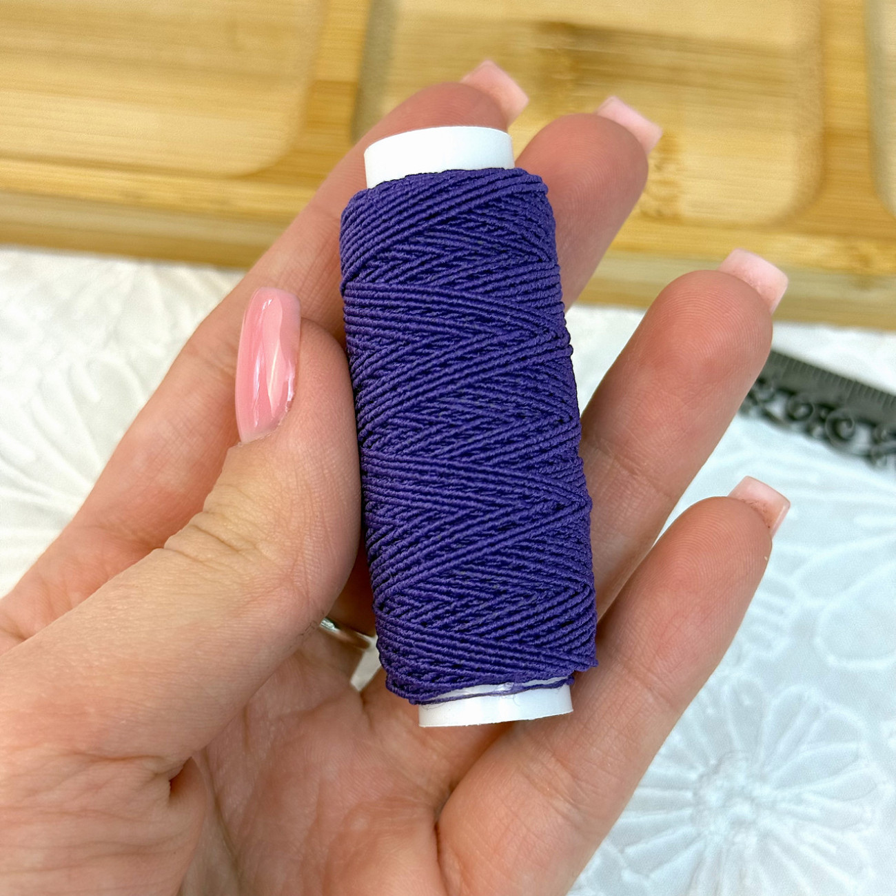 Нитка-резинка (спандекс), фіолетова
