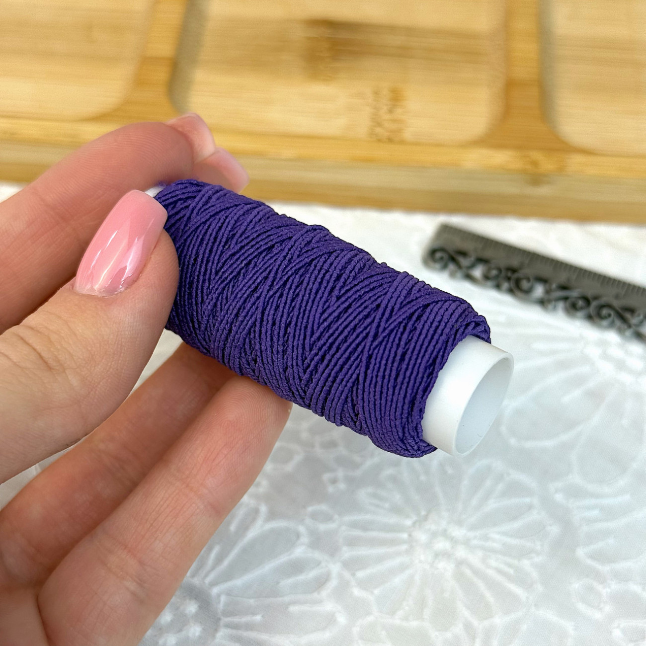 Нитка-резинка (спандекс), фіолетова