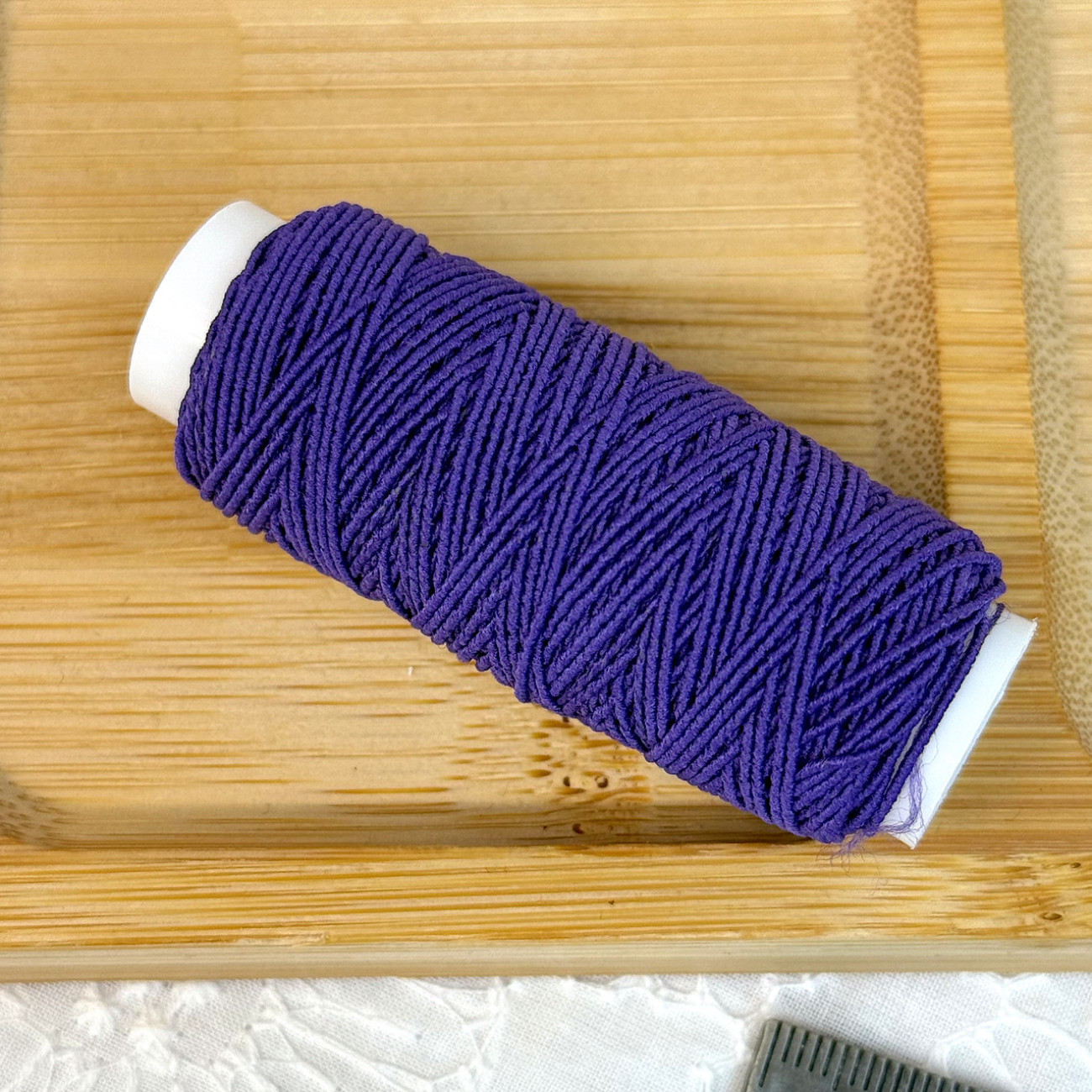 Нитка-резинка (спандекс), фіолетова