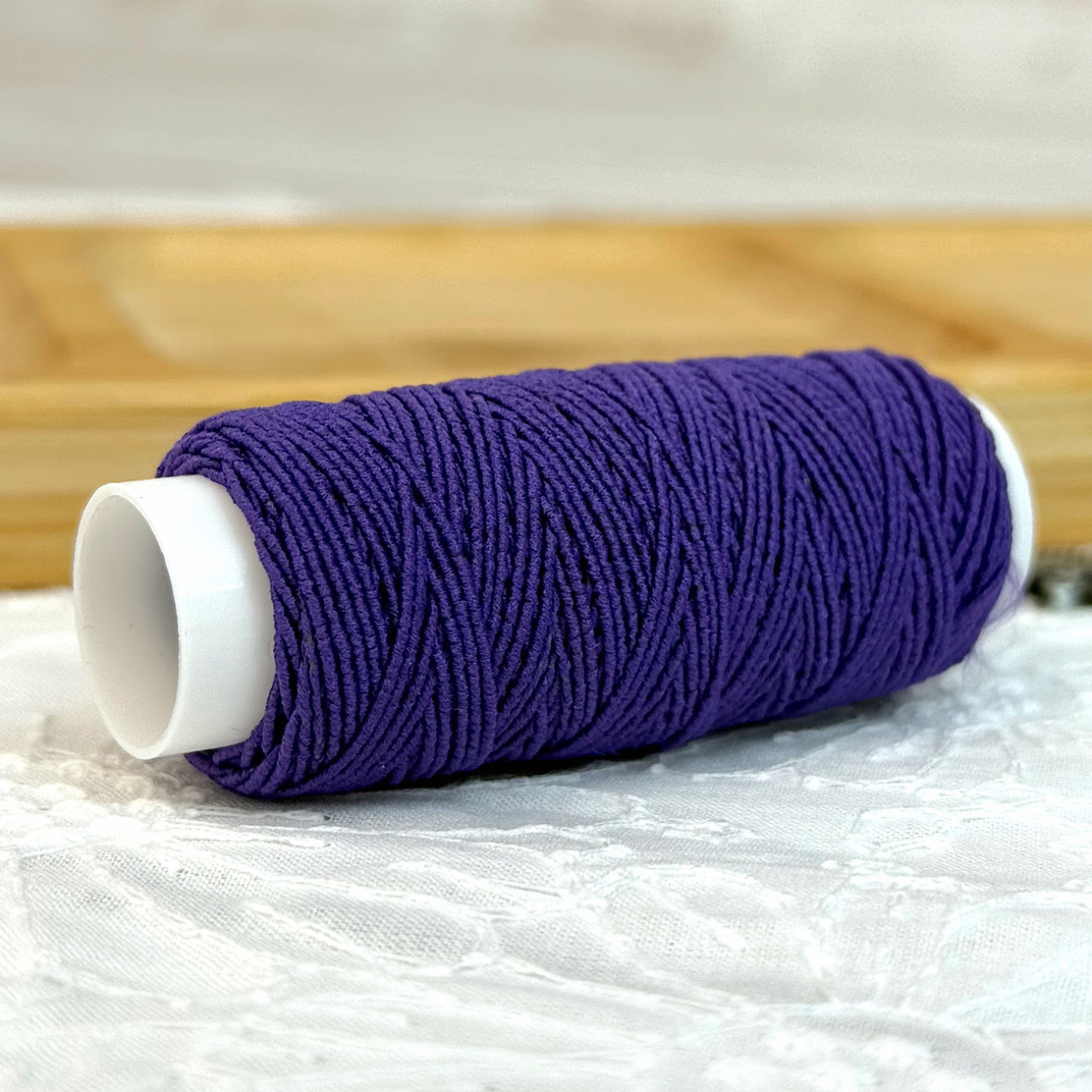 Нитка-резинка (спандекс), фіолетова