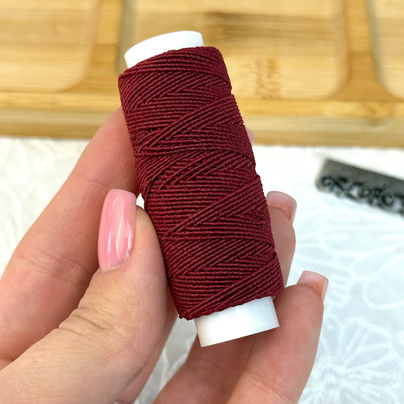 Нитка-резинка (спандекс), бордова