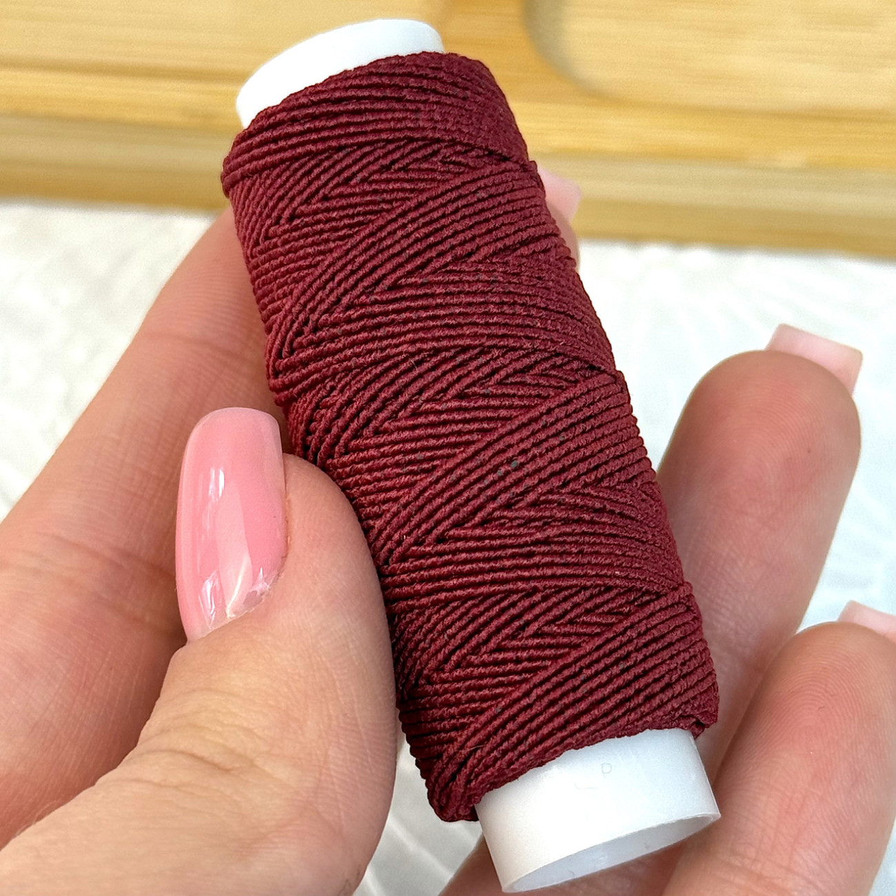 Нитка-резинка (спандекс), бордова