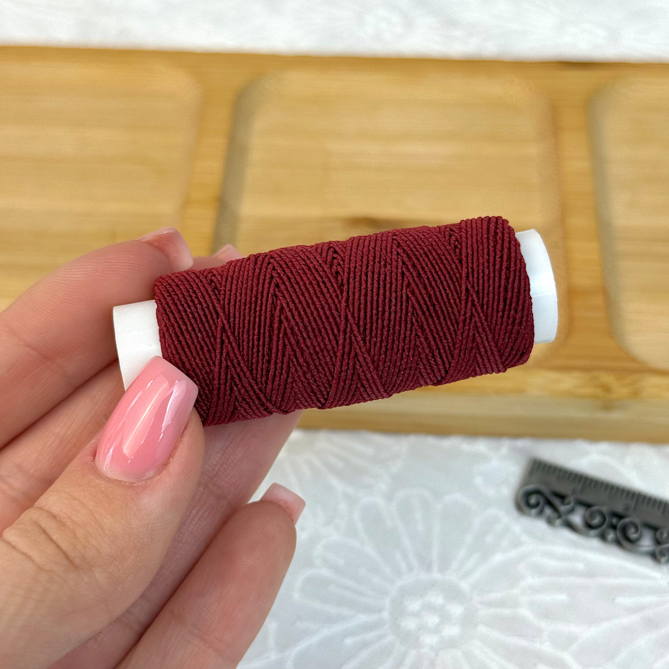 Нитка-резинка (спандекс), бордова