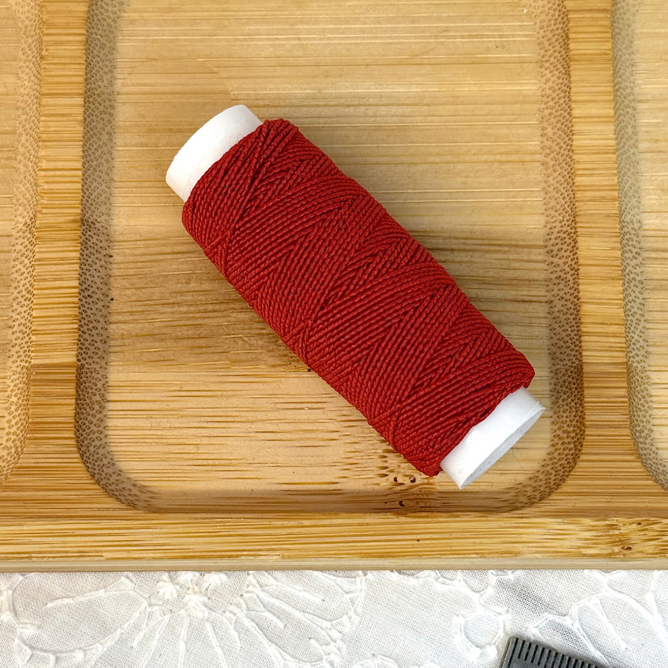 Нитка-резинка (спандекс), червона