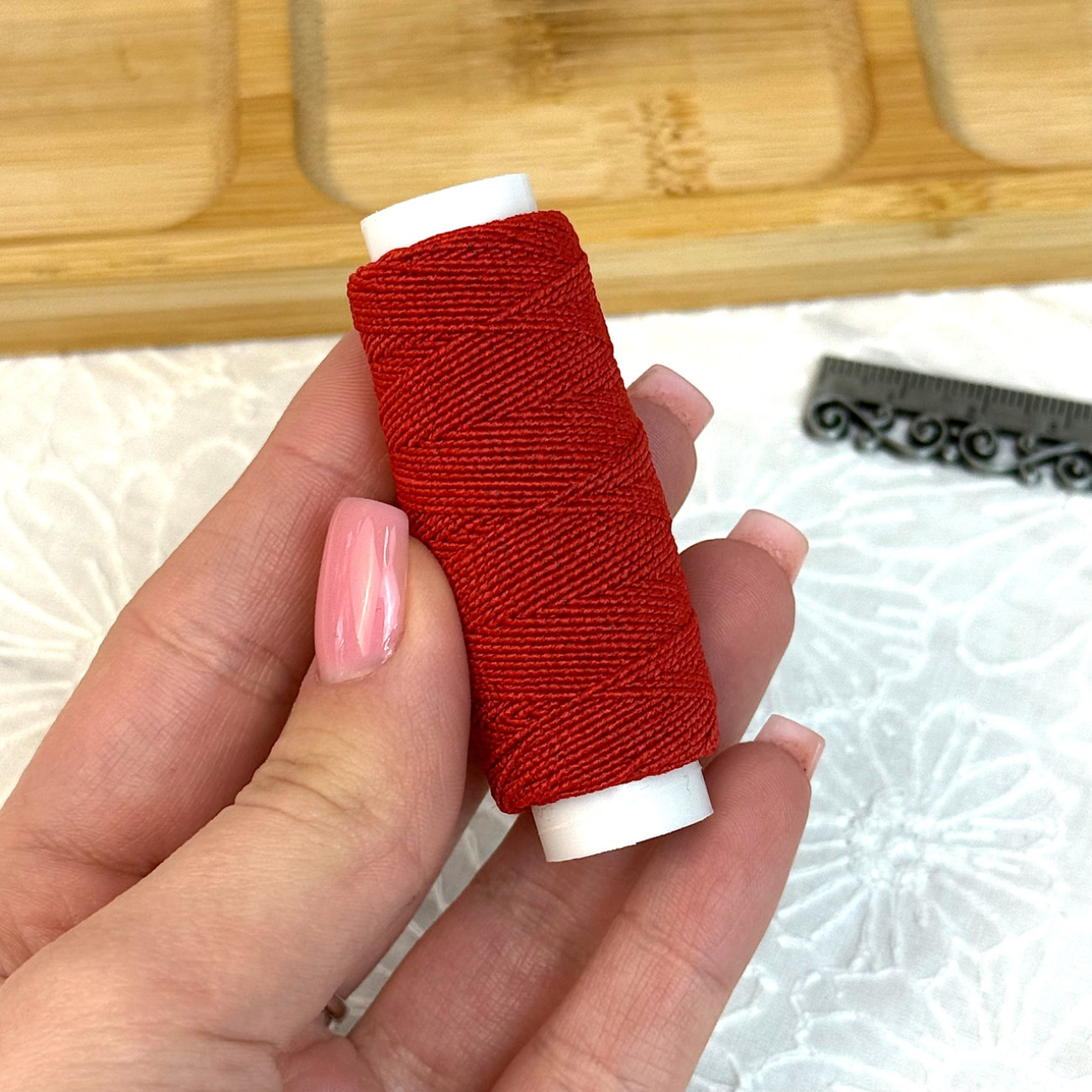 Нитка-резинка (спандекс), червона