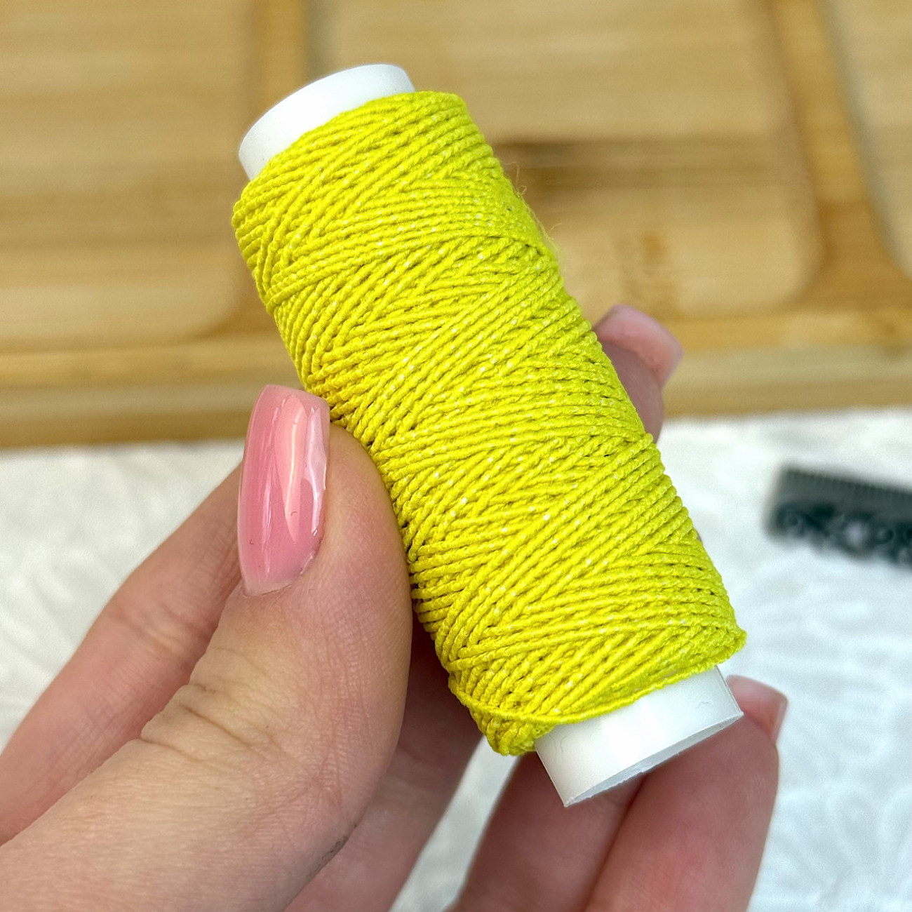 Нитка-резинка (спандекс), лимонна