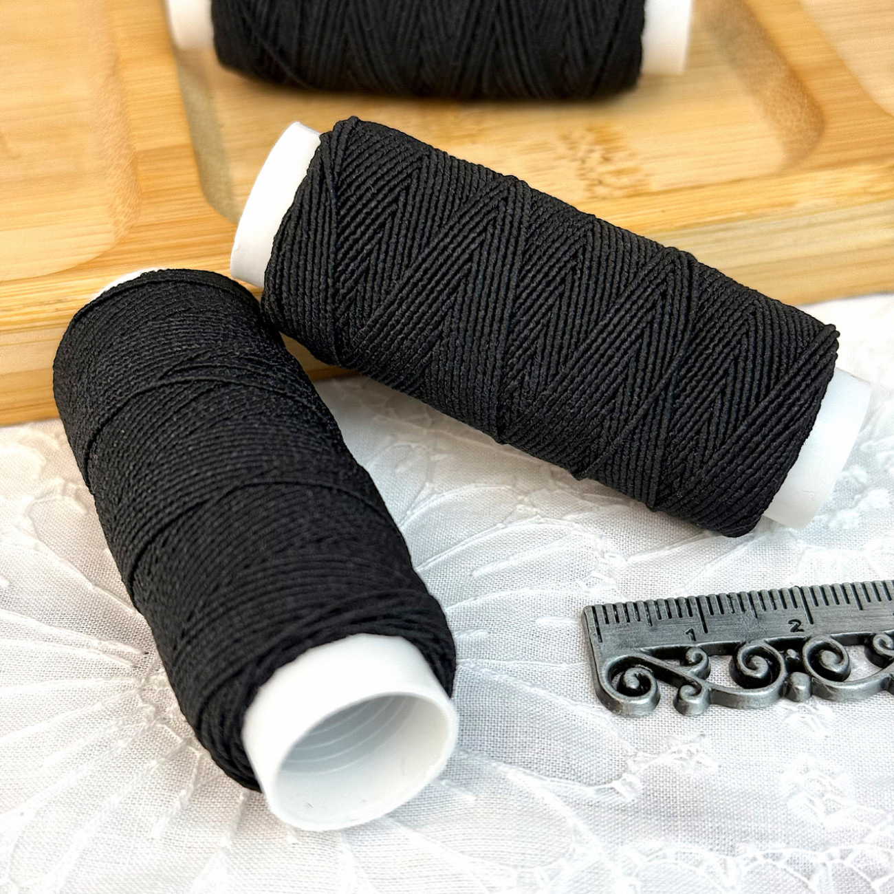 Нитка-резинка (спандекс), чорна