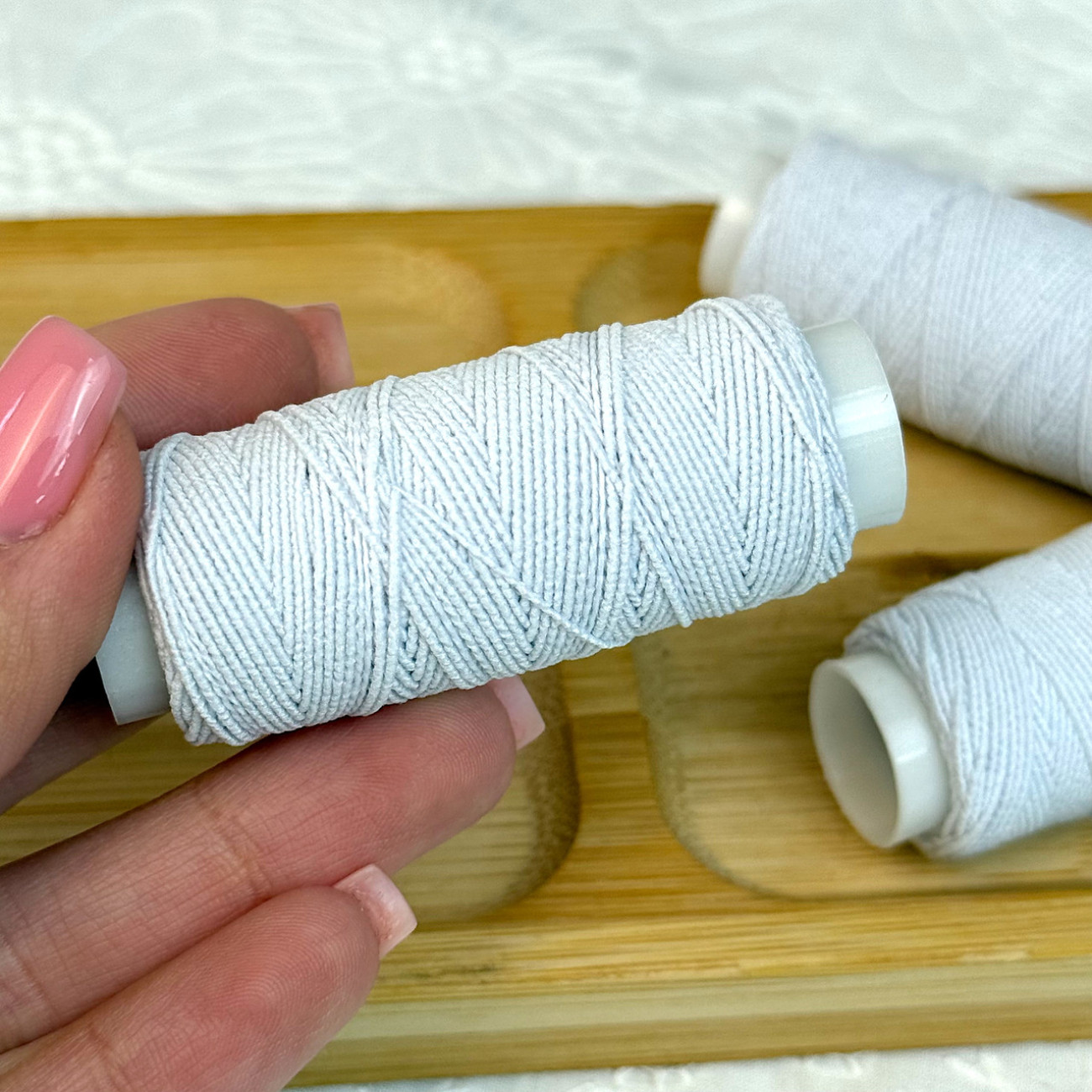 Нитка-резинка (спандекс), біла