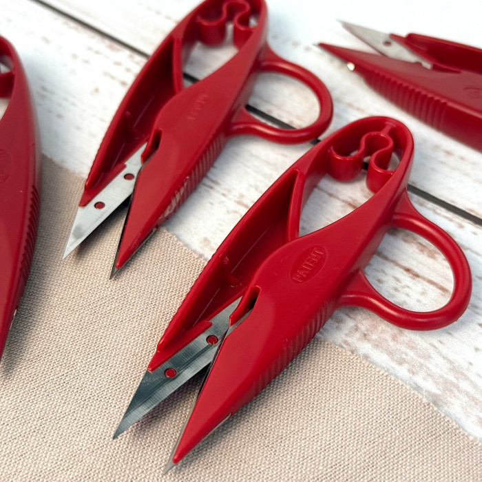 Сніппер PIN-1155 червоний з петелькою