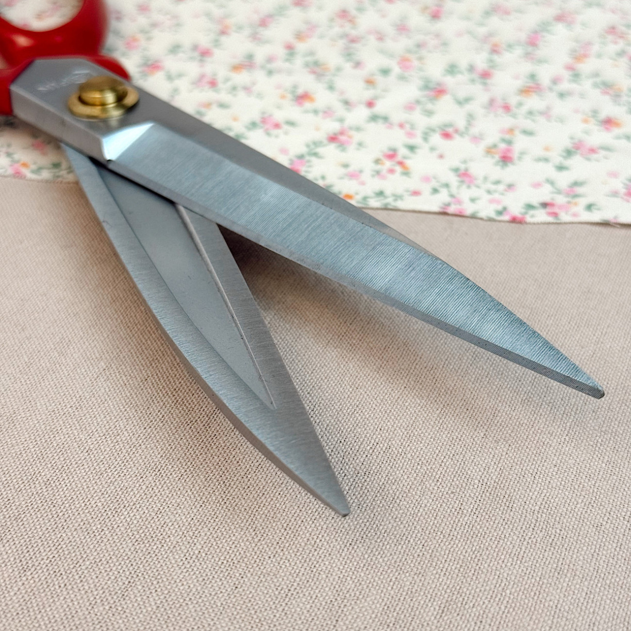 Ножиці кравецькі PIN-1114 (11 дюймів) з червоними ручками