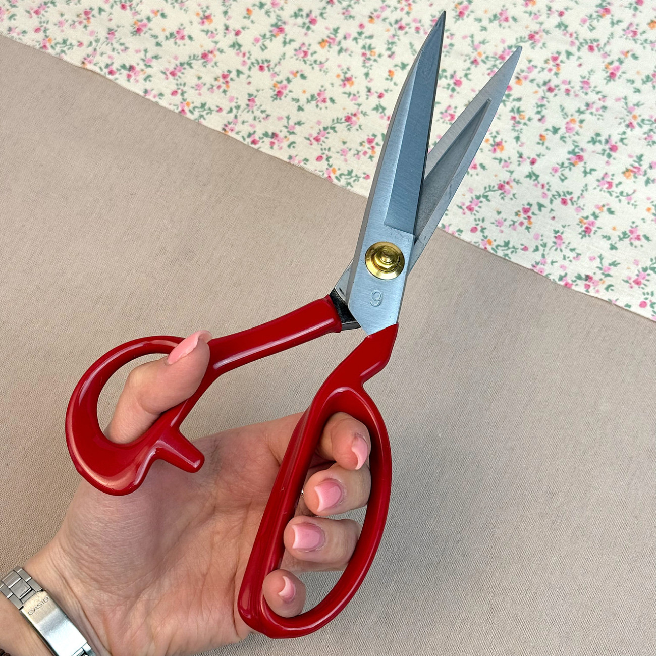 Ножиці кравецькі PIN-1094 (9 дюймів) з червоними ручками