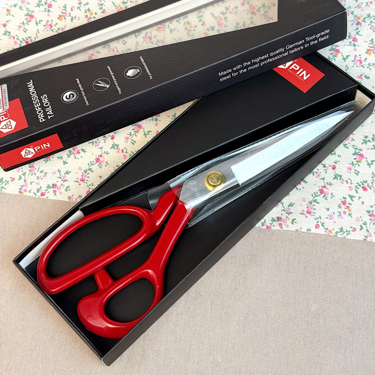 Ножиці кравецькі PIN-1094 (9 дюймів) з червоними ручками