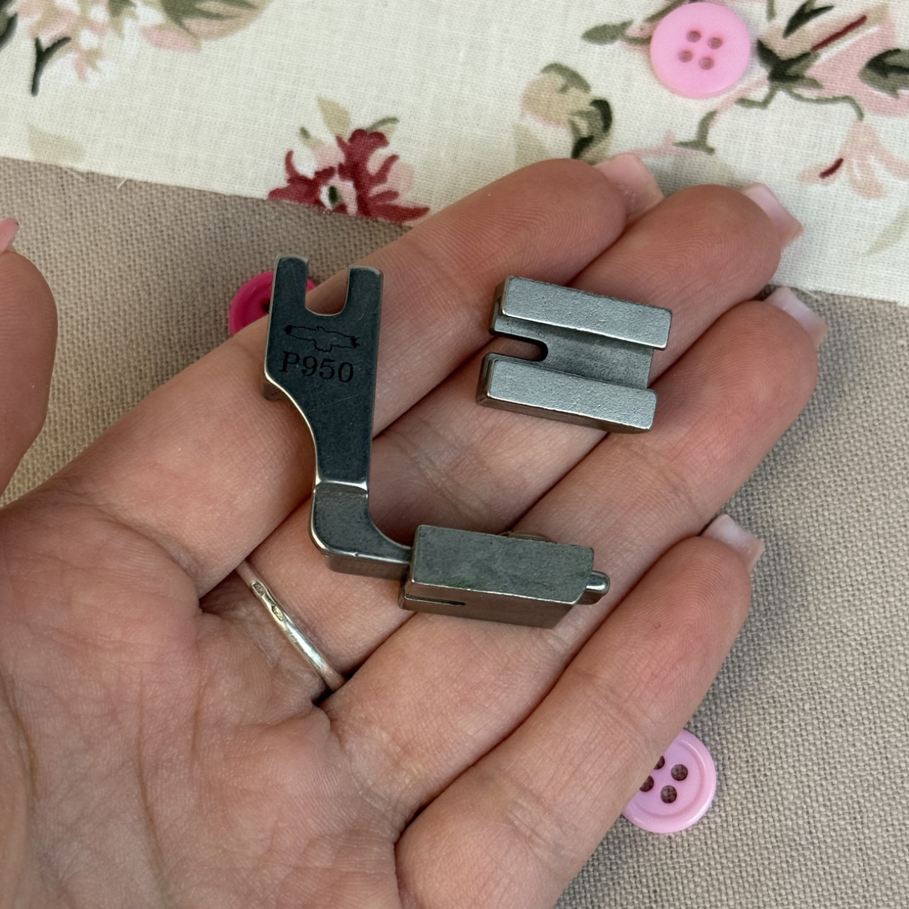 Лапка Р950 для створення складок та рюш для промислових швейних машин