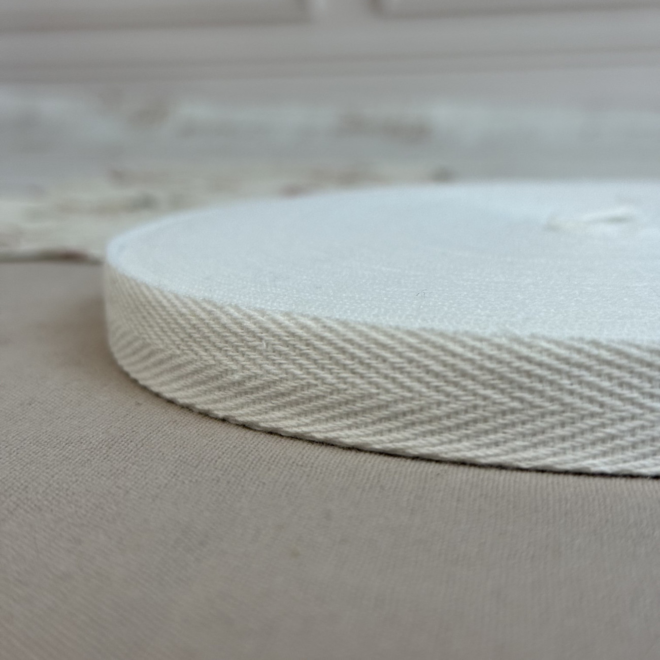 Тасьма кіперна 1,5 см, біла